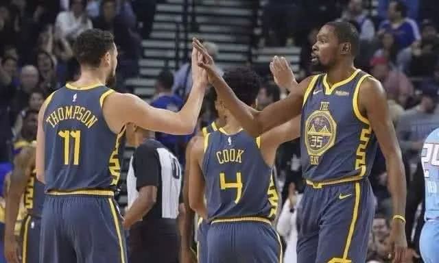 社区服与官 社区服与官