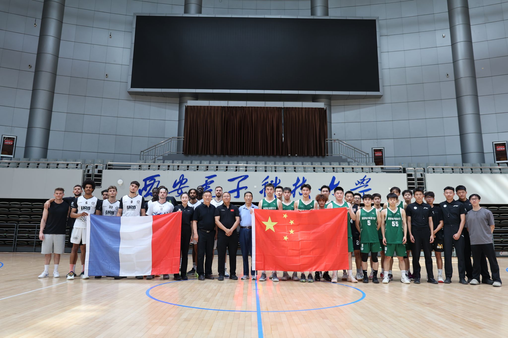 数据层面显 数据层面显