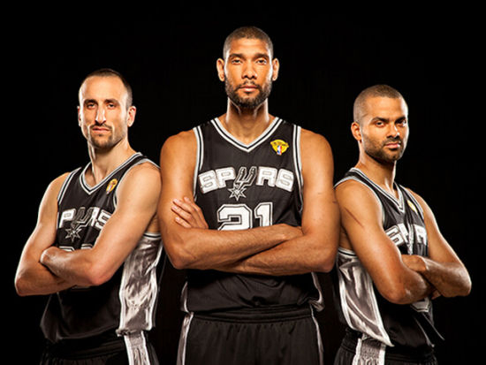 边路牵制价 边路牵制价